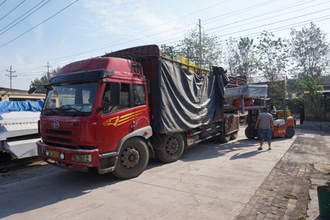 直線(xiàn)篩分機(jī)